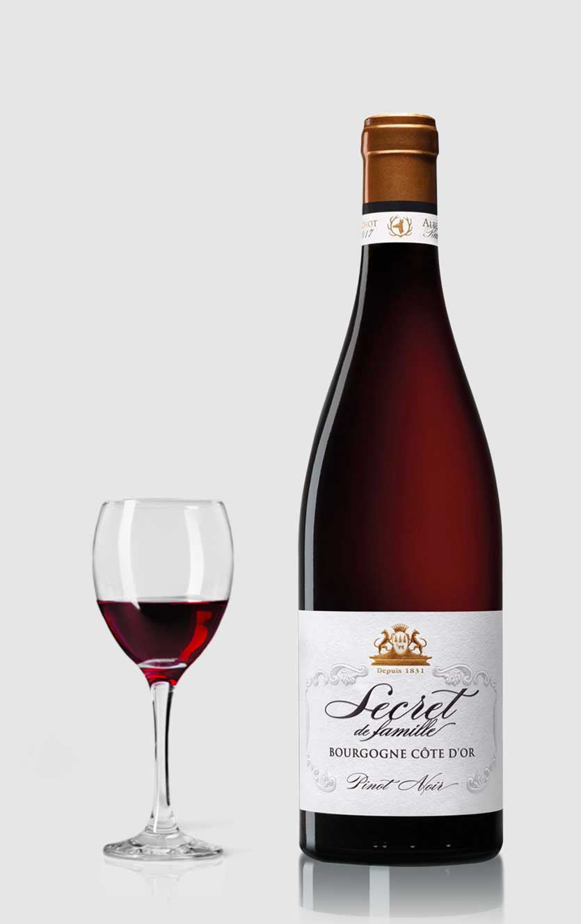 Albert Bichot Bourgogne Pinot Noir Côte Dor Secret   Familie 2022