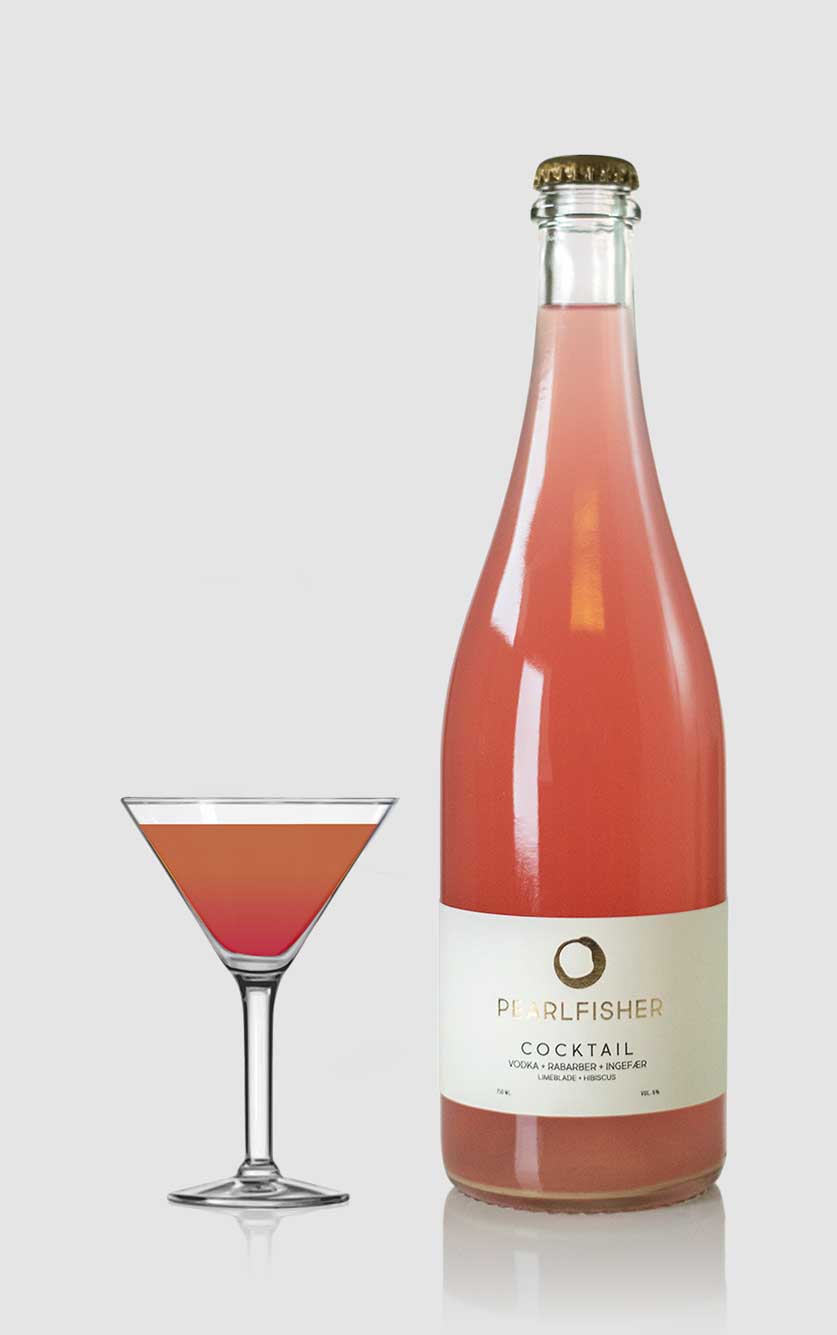 Pearlfisher Cocktail Med Vodka  Rabarber  Hibiscus  Stjerneanis   Citrongræs